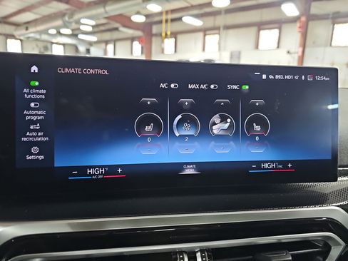 Certified 2023 BMW 230i Coupe w/ M Sport Package image 21