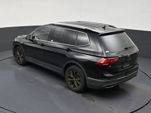 Used 2024 Volkswagen Tiguan SE FWD image 14