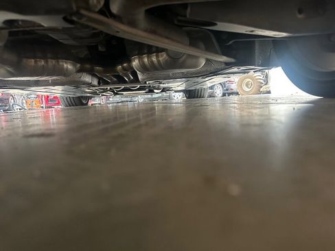 Used 2015 Mercedes-Benz SL 550 w/ White Arrow Edition image 30