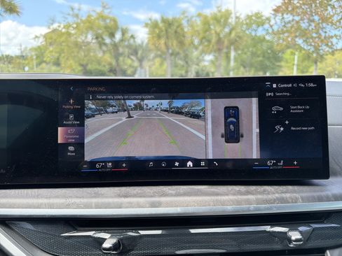 Used 2025 BMW X7 xDrive40i w/ Executive Package image 25