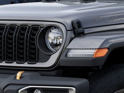 New 2026 Jeep Gladiator Sport AWD/4WD image 10