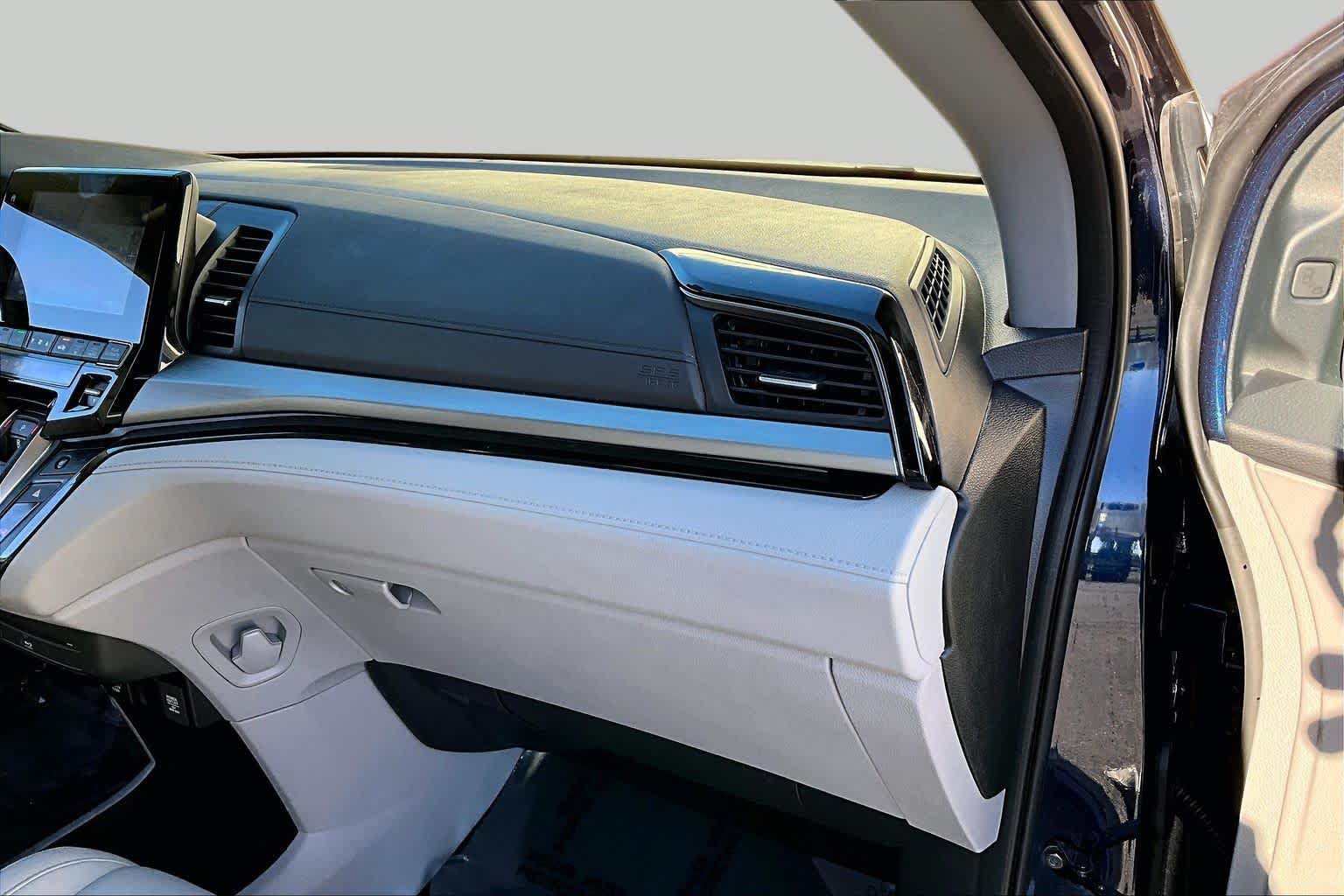 Used 2024 Honda Odyssey Touring image 19