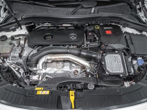 Certified 2025 Mercedes-Benz GLA 250 4MATIC image 23