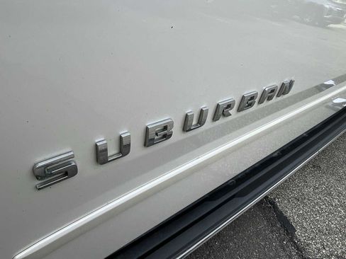 Used 2015 Chevrolet Suburban LTZ image 30