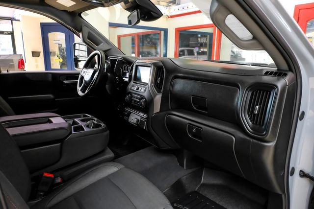 Used 2025 Chevrolet Silverado 2500 Custom w/ Custom Value Package AWD/4WD image 15