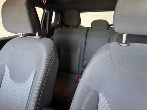 Used 2025 Jeep Compass Sport AWD/4WD image 22