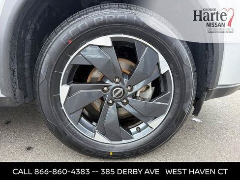 Certified 2025 Nissan Rogue SV AWD/4WD image 27