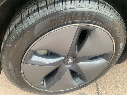 Used 2018 Tesla Model 3 Long Range AWD/4WD image 30