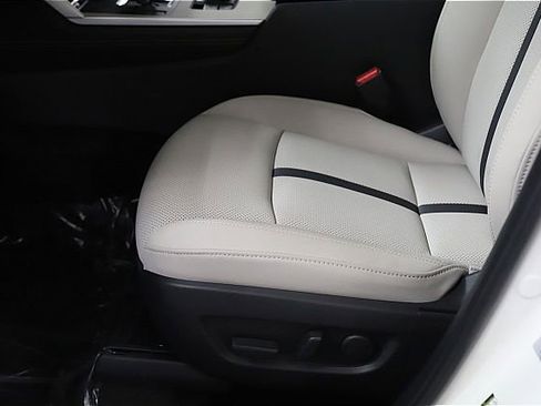 Used 2025 MAZDA CX-90 3.3 Turbo w/ Preferred Package image 15