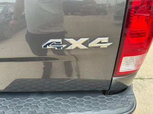 Used 2018 RAM 1500 Express AWD/4WD image 10