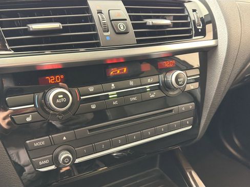 Used 2018 BMW X4 xDrive28i image 16