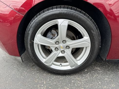 Used 2017 Chevrolet Volt LT FWD image 10
