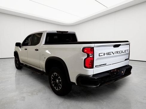 Used 2024 Chevrolet Silverado 1500 ZR2 w/ Technology Package AWD/4WD image 6