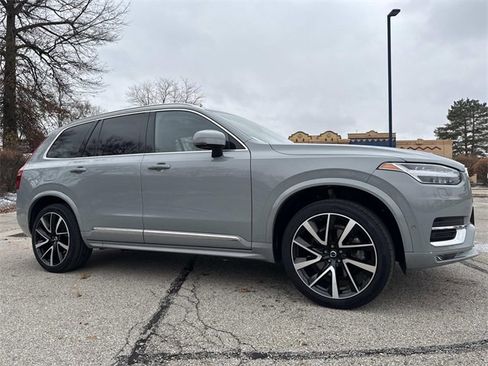 Used 2024 Volvo XC90 B6 Plus w/ Protection Package Premier image 7