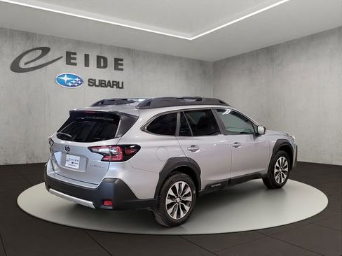 Certified 2025 Subaru Outback Limited image 4