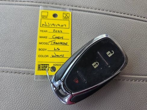 Used 2022 Chevrolet Traverse LS FWD image 20