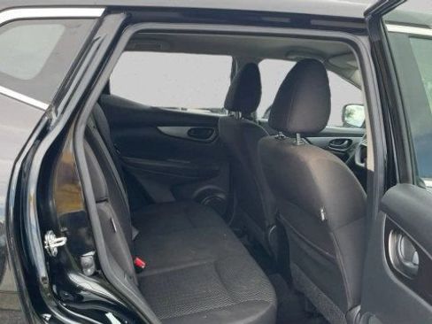 Used 2021 Nissan Rogue Sport S FWD image 18