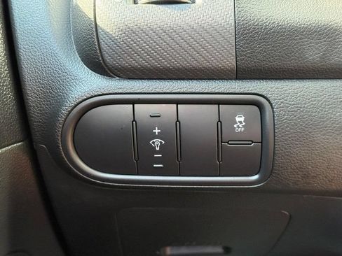 Used 2017 Kia Forte S FWD image 29
