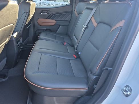 Used 2025 GMC Canyon AT4 w/ Technology Plus Package image 29