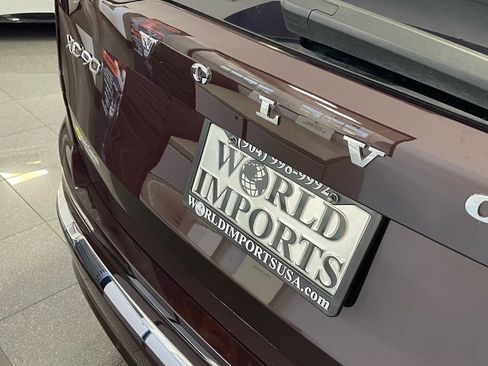 Used 2025 Volvo XC90 T8 Ultra w/ Lounge Package image 18