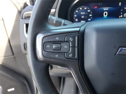 Used 2024 Chevrolet Suburban RST w/ Luxury Package image 27