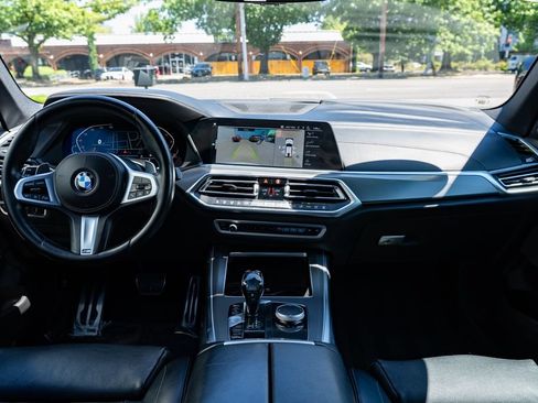 Used 2019 BMW X5 xDrive50i w/ M Sport Package AWD/4WD image 10