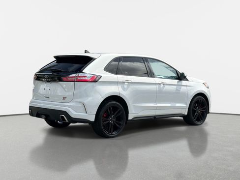 Used 2022 Ford Edge ST w/ Equipment Group 401A AWD/4WD image 3