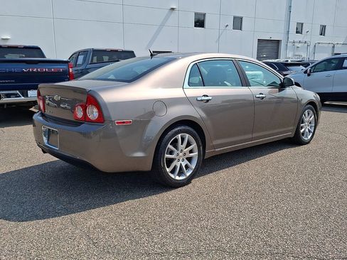 Used 2011 Chevrolet Malibu LTZ FWD image 6