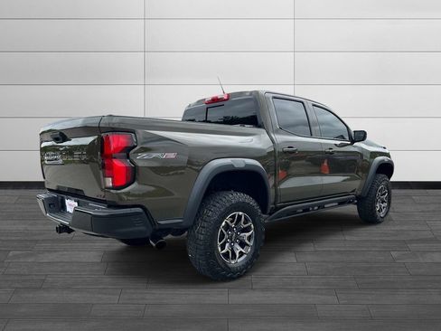 Used 2024 Chevrolet Colorado ZR2 AWD/4WD image 2