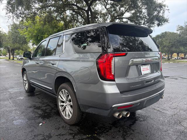 Used 2021 GMC Yukon Denali w/ Denali Premium Package AWD/4WD image 3