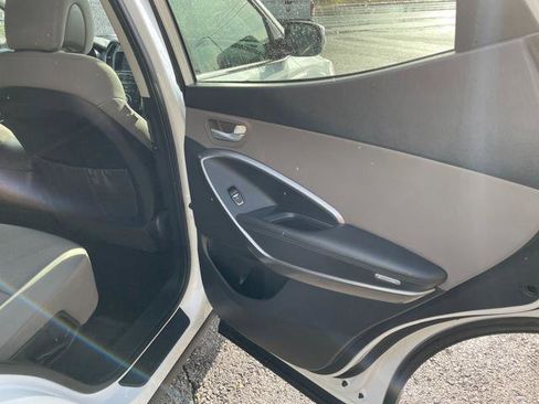 Used 2018 Hyundai Santa Fe Sport w/ 2.4L Value Package 02 image 24