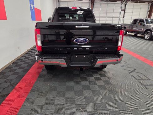 Used 2018 Ford F250 Lariat w/ Lariat Value Package AWD/4WD image 19