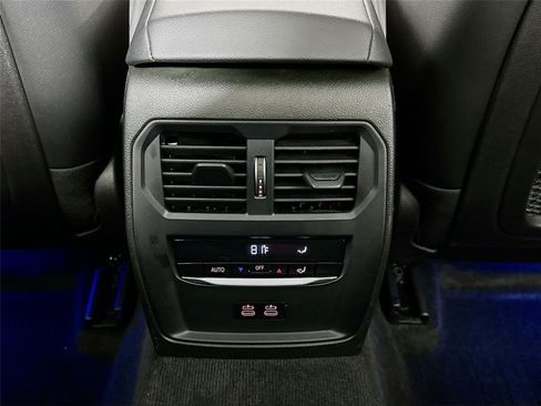 Used 2022 BMW 330i xDrive Sedan w/ Driving Assistance Package image 26