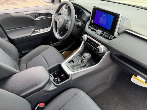 New 2025 Toyota RAV4 XLE image 20