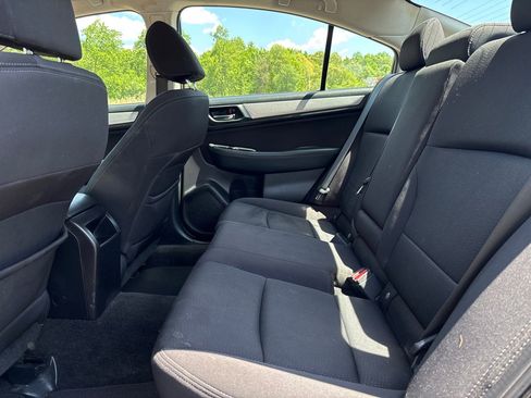 Used 2015 Subaru Legacy 2.5i Premium w/ Moonroof Package AWD/4WD image 10
