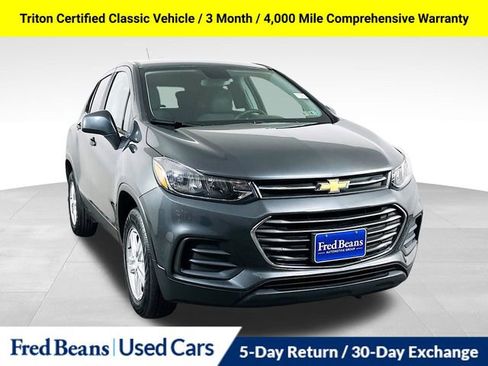 Used 2020 Chevrolet Trax LS w/ Tint and Cruise Package AWD/4WD image 1