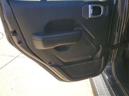 Used 2020 Jeep Wrangler Unlimited Sport S image 30