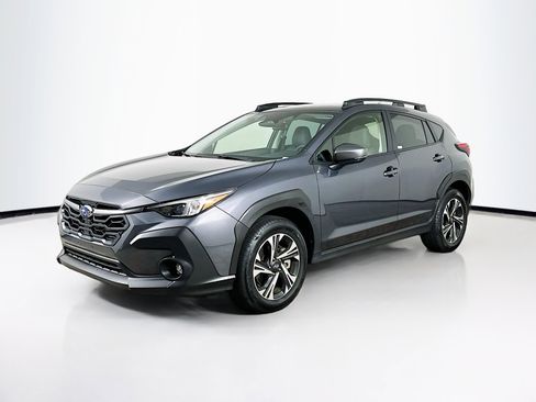 Used 2024 Subaru Crosstrek 2.0i Premium image 3