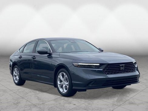 New 2026 Honda Accord LX image 5