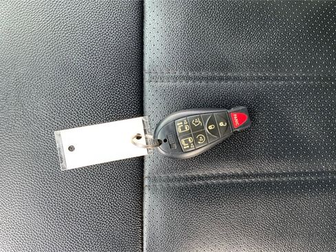 Used 2019 Dodge Grand Caravan GT FWD image 35