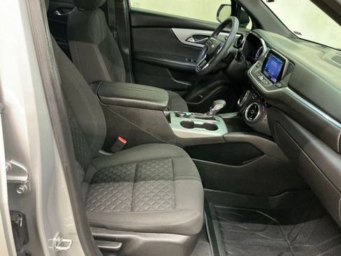 Used 2021 Chevrolet Blazer LT FWD image 18