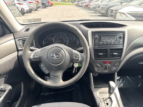 Used 2013 Subaru Forester 2.5X w/ Popular Pkg 1 AWD/4WD image 2