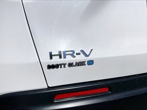 Used 2024 Honda HR-V LX image 23