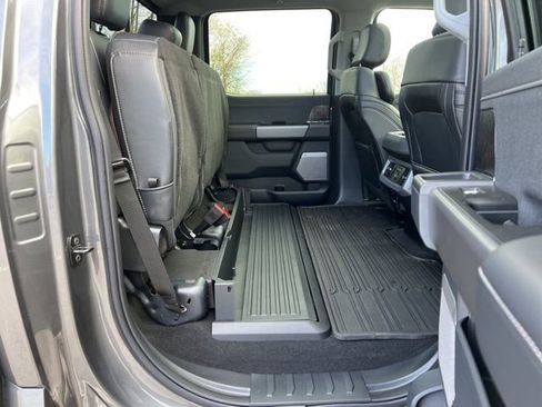 Used 2025 Ford F350 Lariat w/ Lariat Ultimate Package image 37