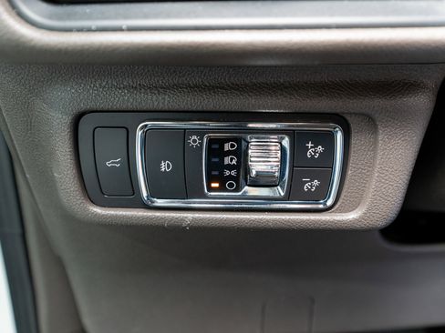 Used 2020 Lincoln Corsair Reserve w/ Equipment Group 201A image 31