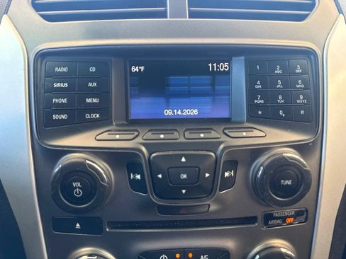 Used 2015 Ford Explorer XLT AWD/4WD image 21