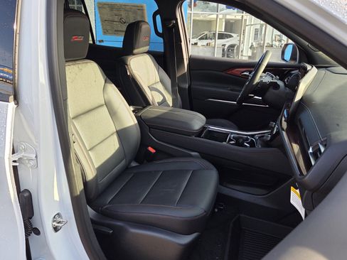New 2026 Chevrolet Traverse Z71 w/ Enhanced Driving Package AWD/4WD image 23