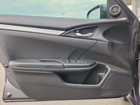 Used 2019 Honda Civic Sport image 12