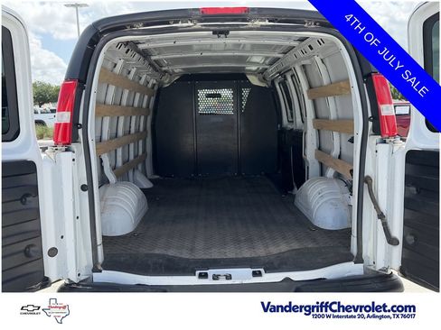 Used 2025 Chevrolet Express 2500 w/ Driver Convenience Package RWD image 21