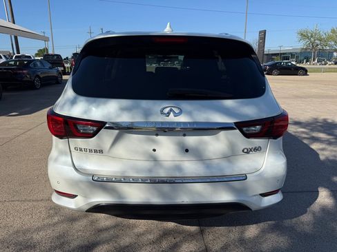Used 2019 INFINITI QX60 Luxe w/ Essential Package image 6